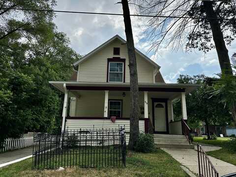 39 Leonard Street, Elgin, IL 60123