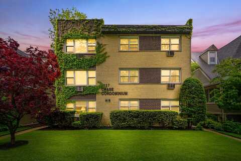 1527 W Chase Avenue, Chicago, IL 60626
