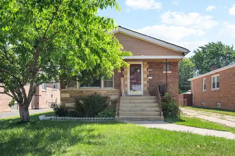 8941 S Albany Avenue, Evergreen Park, IL 60805