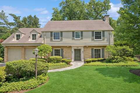 1054 Seneca Road, Wilmette, IL 60091