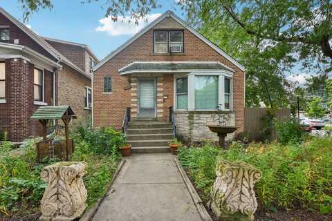4855 W Montrose Avenue, Chicago, IL 60641