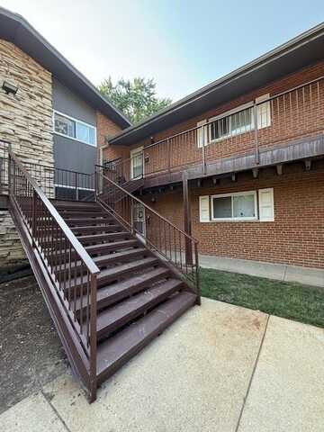 1810 W Hatherleigh Court, Mount Prospect, IL 60056