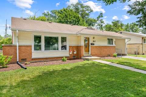 817 N Gibbons Avenue, Arlington Heights, IL 60004