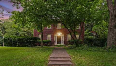 1109 S Douglas Avenue, Urbana, IL 61801