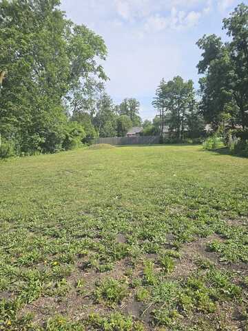 1738 Whitcomb Avenue, Des Plaines, IL 60018
