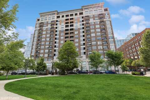 849 N Franklin Street, Chicago, IL 60610