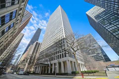 260 E CHESTNUT Street, Chicago, IL 60611