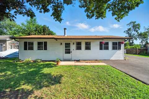 34w928 N James Drive, Saint Charles, IL 60174