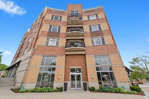 300 Village Circle, Willow Springs, IL 60480