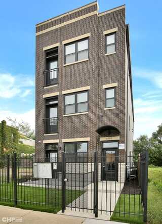 6349 S Maryland Avenue, Chicago, IL 60637