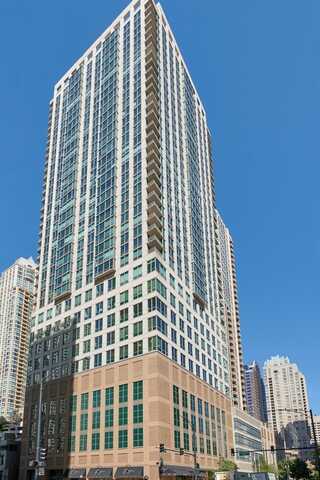 2 E ERIE Street, Chicago, IL 60611