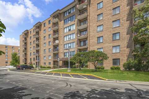 1777 W CRYSTAL Lane, Mount Prospect, IL 60056