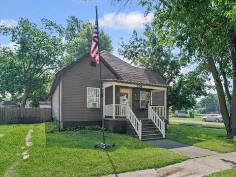 201 N Sycamore Street, Villa Grove, IL 61956