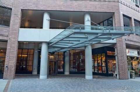 211 E Ohio Street, Chicago, IL 60611