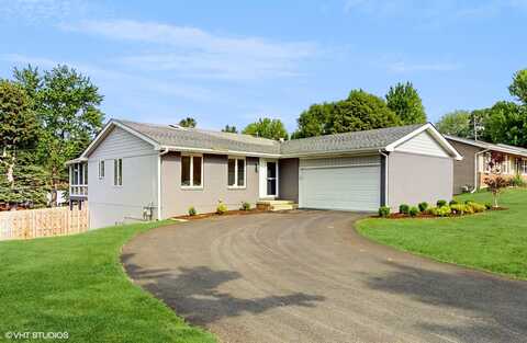 10607 Mathew Street, Huntley, IL 60142
