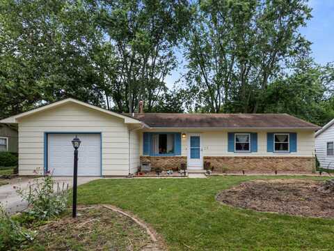 2305 GLENOAK Drive, Champaign, IL 61821