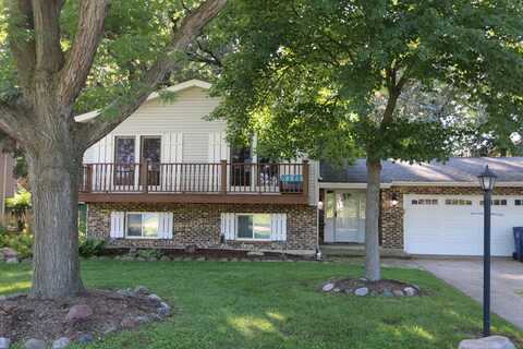 1401 Hillside Lane, McHenry, IL 60051