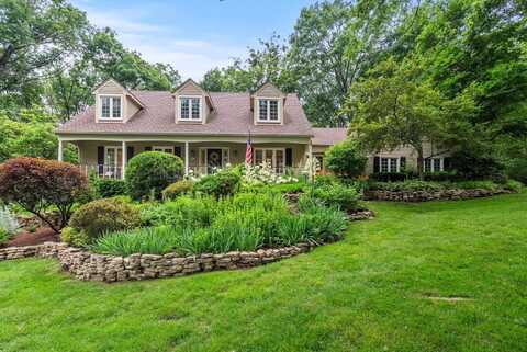 124 Hidden Oaks Drive, Barrington, IL 60010