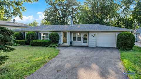 1609 N Lake Shore Drive, Round Lake Beach, IL 60073