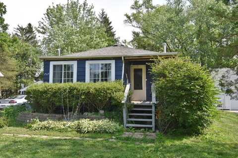717 Carlisle Road, Batavia, IL 60510