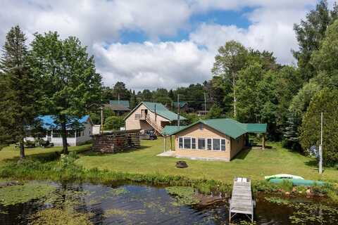 5 Lakeshore Road, Owls Head, NY 12969