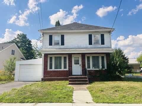 14 North Bend Street, Peru, NY 12972