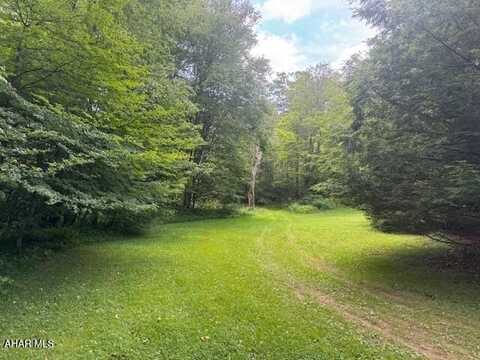 000 Puritan Road, Portage, PA 15946