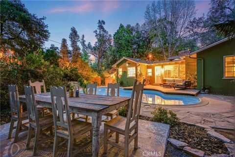 4295 Canoga Avenue, Woodland Hills, CA 91364
