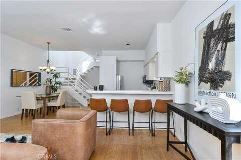 10446 Quito Lane, Los Angeles, CA 90077