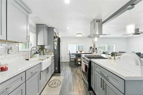 1455 S State Street, Hemet, CA 92543