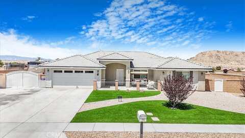 17993 Mondamon Road, Apple Valley, CA 92307
