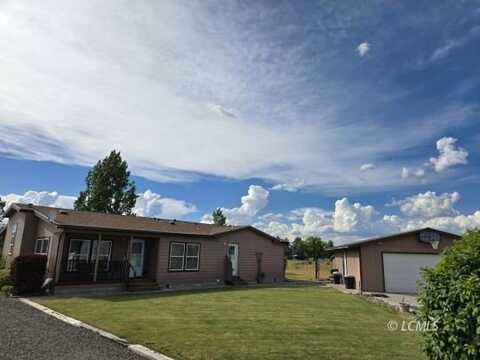 93519 W HWY 140, Lakeview, OR 97630
