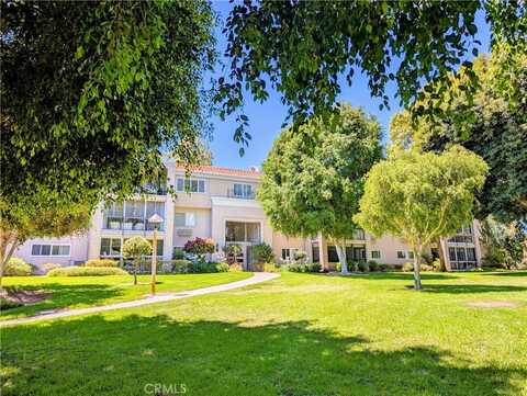 5499 Paseo Del Lago W, Laguna Woods, CA 92637