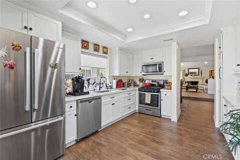 10 Glenhurst, Irvine, CA 92604