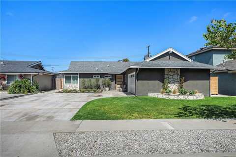 16111 Birdie Lane, Huntington Beach, CA 92649