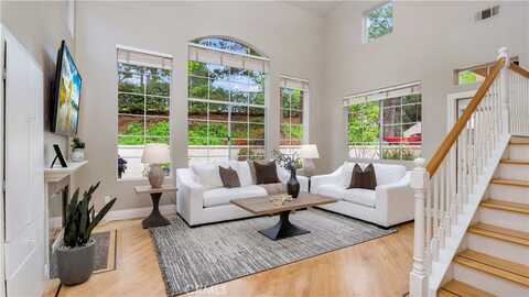 71 Tierra Plano, Rancho Santa Margarita, CA 92688