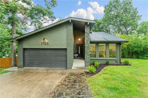 1703 Kimberly PL, Bentonville, AR 72712