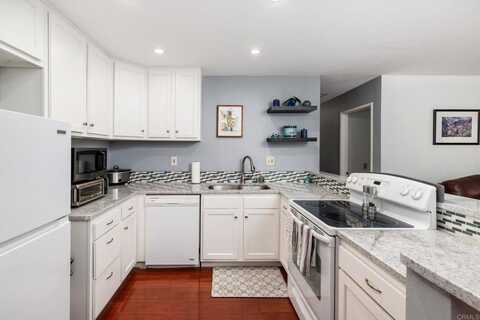 214 Woodland Parkway, San Marcos, CA 92069