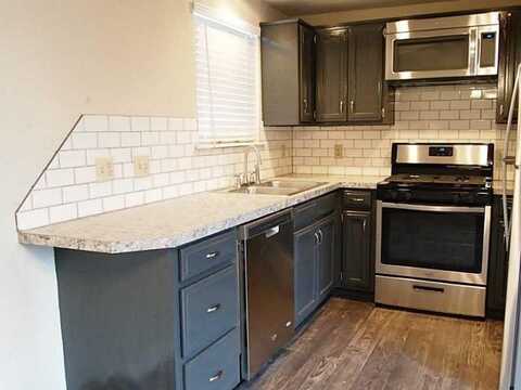 980 N Lewis AVE, Fayetteville, AR 72701