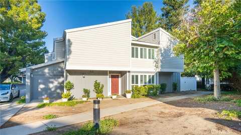 10055 Melinda Way, Northridge, CA 91325