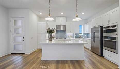 532 Neilson, Irvine, CA 92618