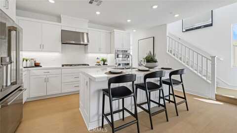 756 Edward Scholle Drive, Camarillo, CA 93010