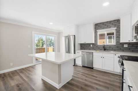 390 N 1st Street, El Cajon, CA 92021
