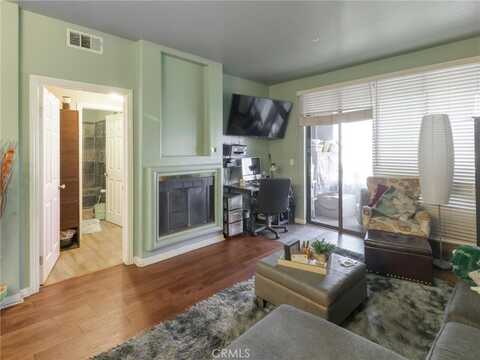 555 Maine Avenue, Long Beach, CA 90802