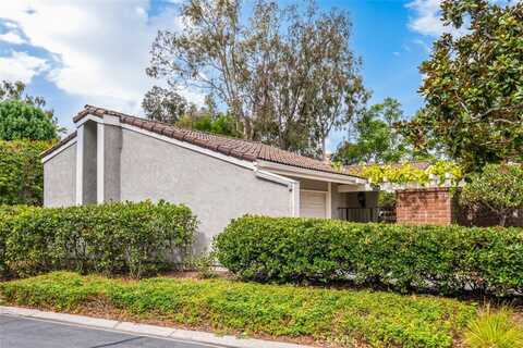 25 Misty Meadows, Irvine, CA 92612