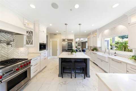 185 S Trish Court, Anaheim Hills, CA 92808