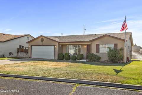 406 S 82nd Ave, Yakima, WA 98908