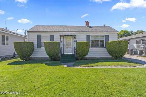 916 S 1st Ave, Yakima, WA 98902