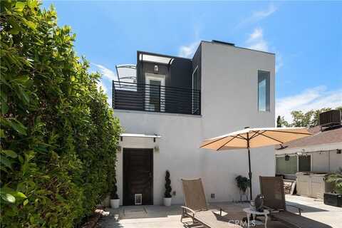 8016 Crosnoe Avenue, Panorama City, CA 91402