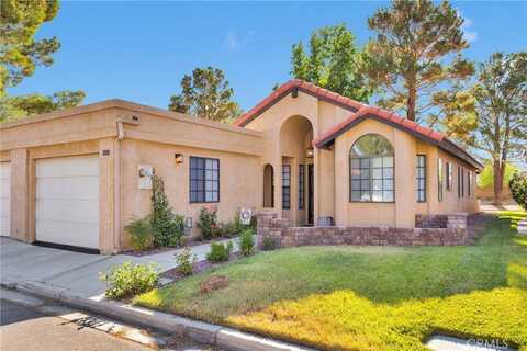 11722 Oak Street, Apple Valley, CA 92308